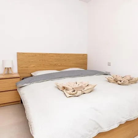 Shakkei 2 Bedroom Swieqi Appartamento