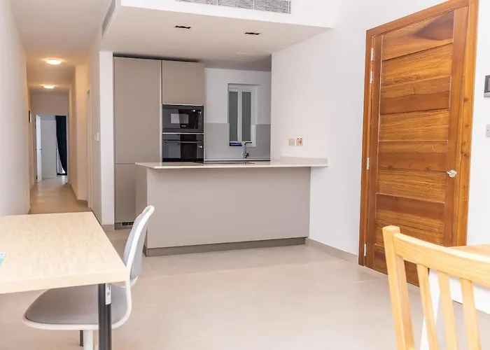 Shakkei 2 Bedroom Swieqi * Is-Swieqi