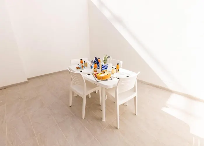 Shakkei 2 Bedroom Swieqi * Is-Swieqi