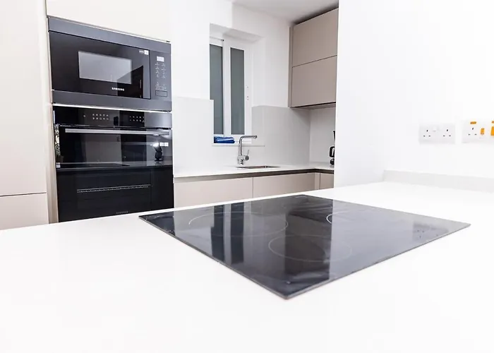 Shakkei 2 Bedroom Swieqi * Is-Swieqi