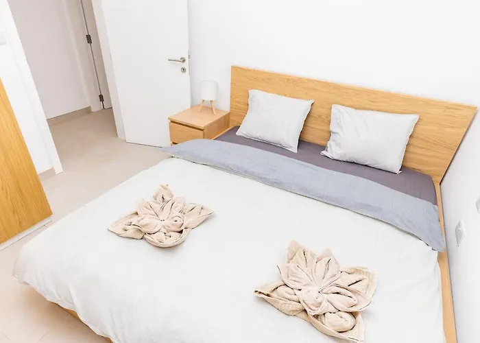 Shakkei 2 Bedroom Swieqi Apartman Is-Swieqi